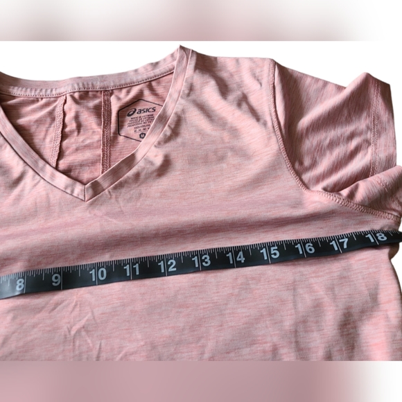 ASICS | WOMENS VNECK SHORT SLEEVE T-SHIRT | SIZE MEDIUM - Picture 8 of 14